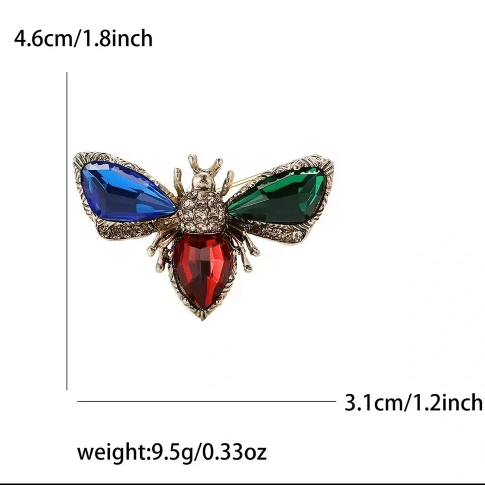 Vintage Amber Gem Insect Brooch — Gold Tone